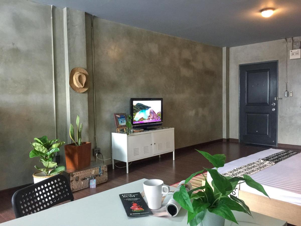 Five Stars Ratchada 19 Pansiyon Bangkok Dış mekan fotoğraf