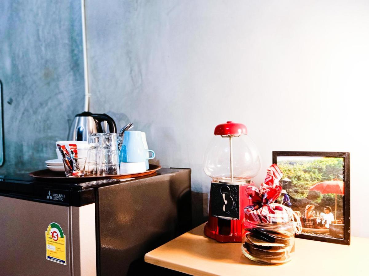 Five Stars Ratchada 19 Pansiyon Bangkok Dış mekan fotoğraf