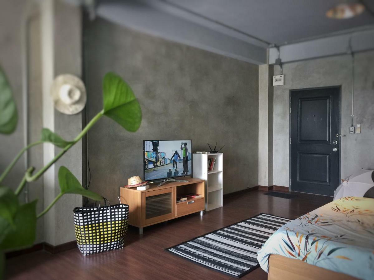 Five Stars Ratchada 19 Pansiyon Bangkok Dış mekan fotoğraf